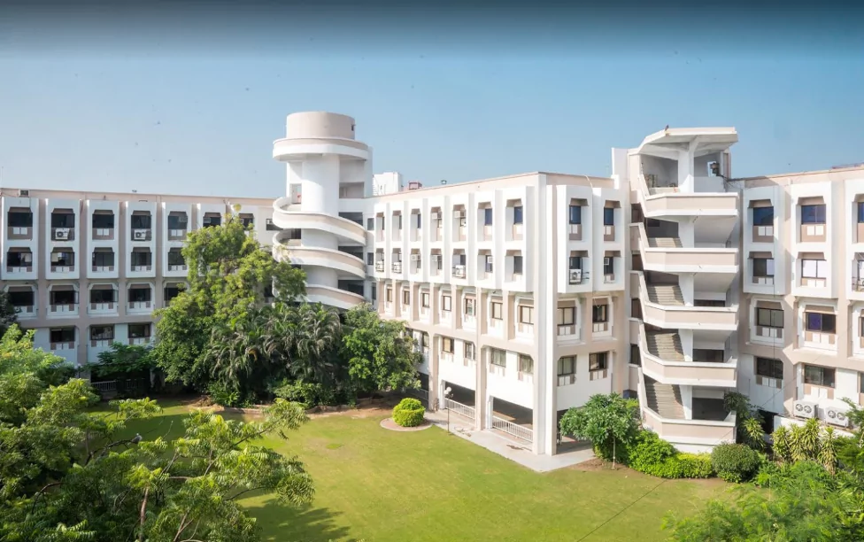 GLS (Gujarat Law Society) College