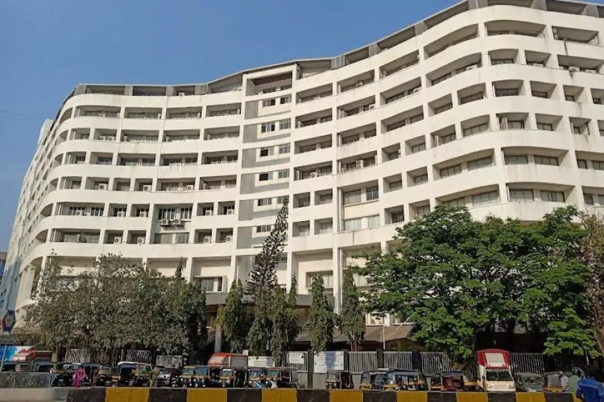 Mithibai College of Arts, Science & Commerce